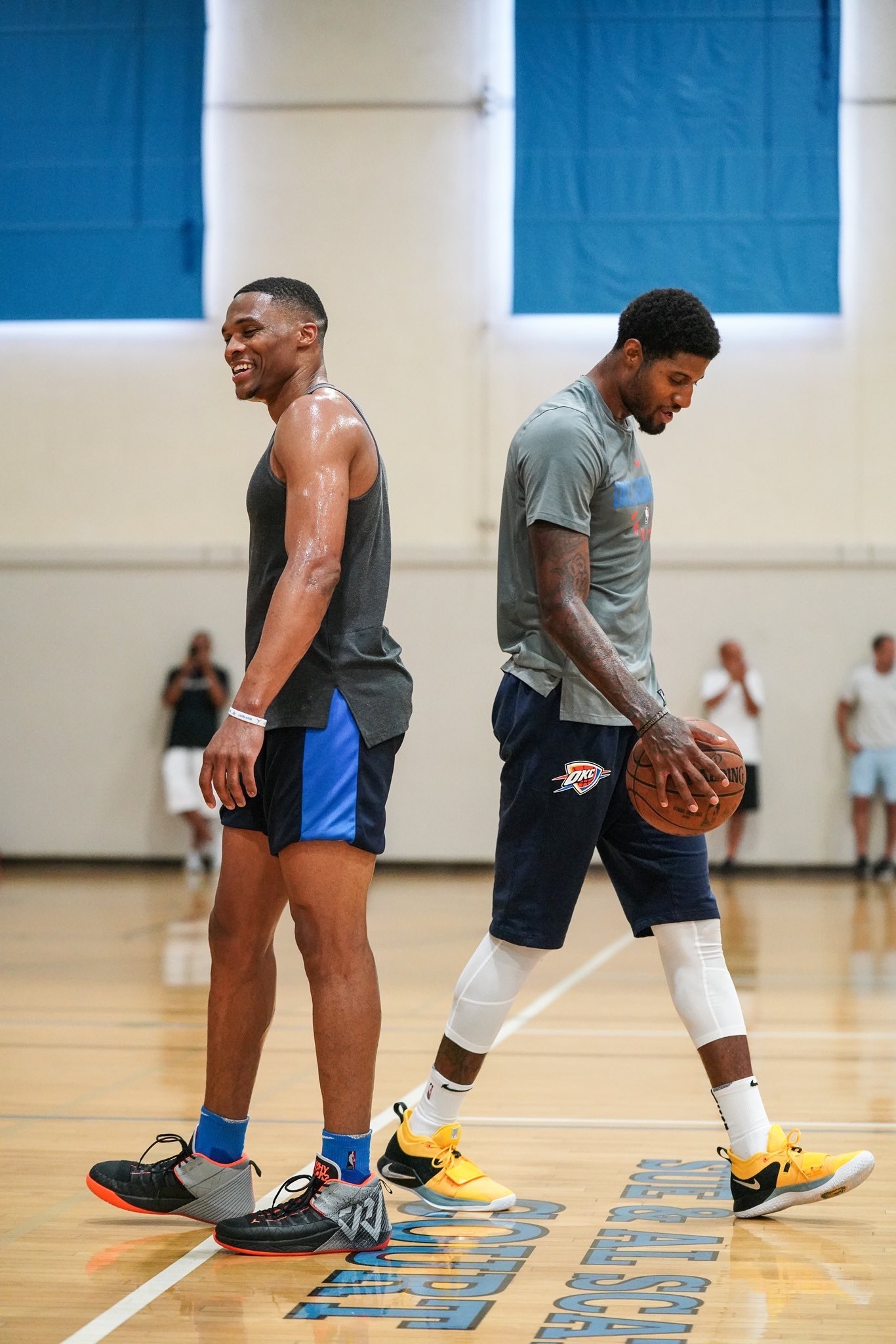 强对话的含 强对话的含